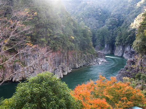  龍王峡、神秘的な渓谷美と壮大な自然の織りなす絶景！